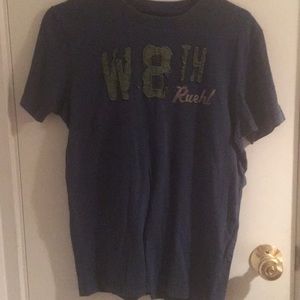 Small men’s Ruehl No.925 tee